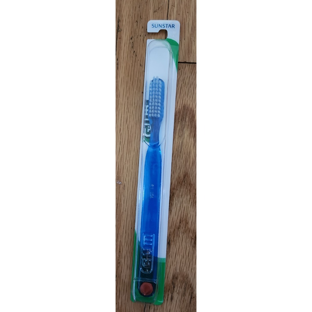 GUM 411‎ Regular Soft Toothbrush Gentle Cleaning Plaque Removal Blue